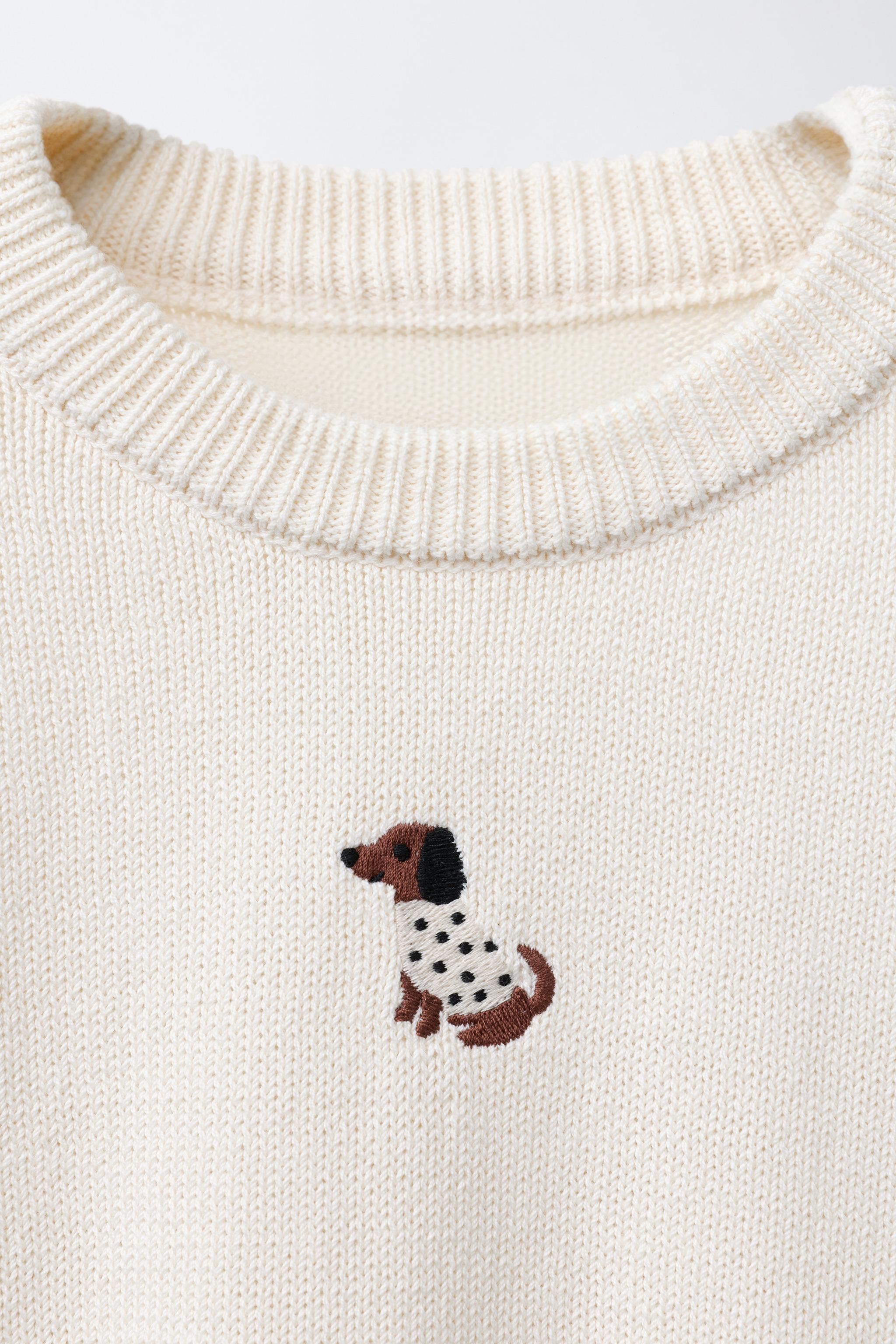 PULL EN MAILLE AVEC CHIEN BRODÉ